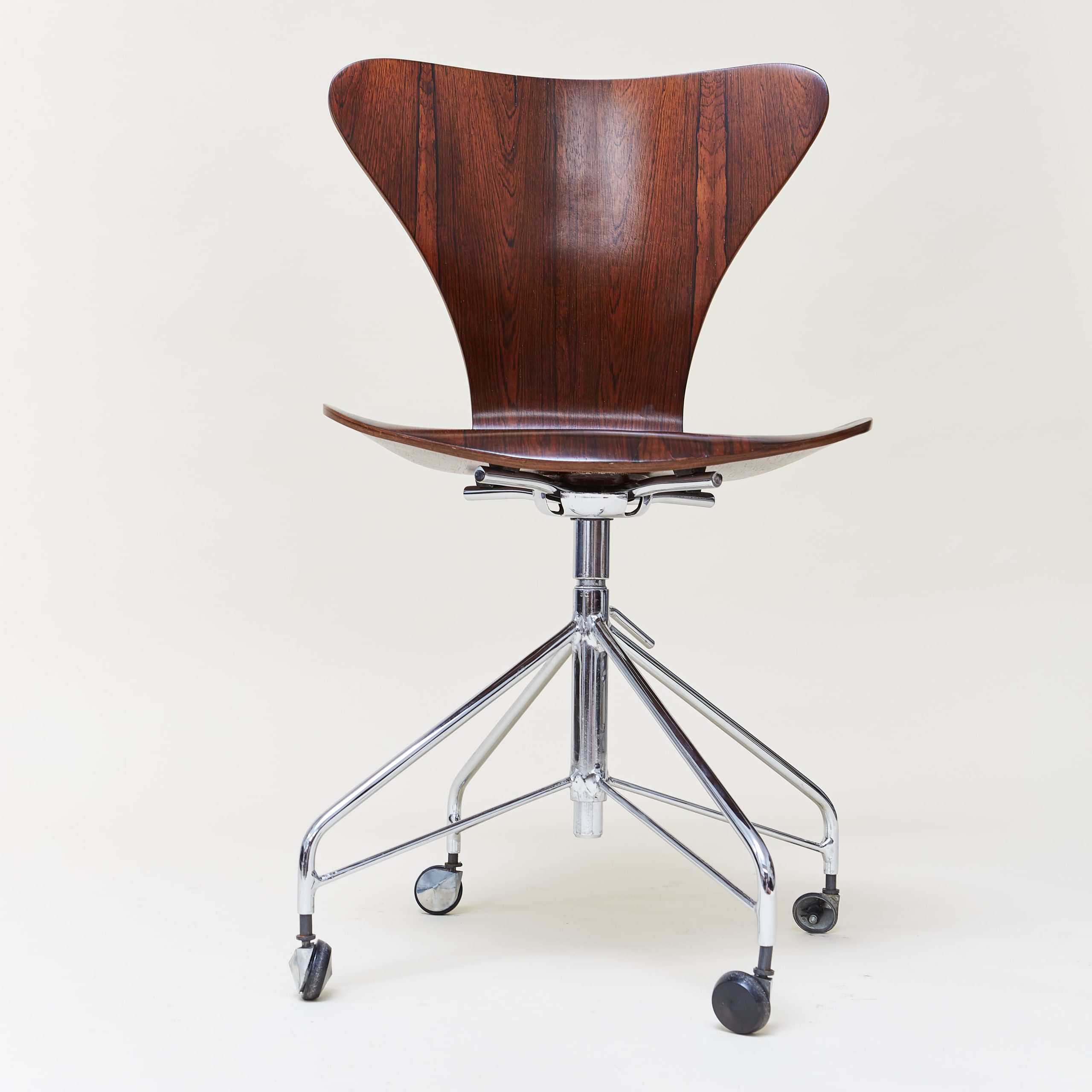 Arne Jacobsen _serie A7